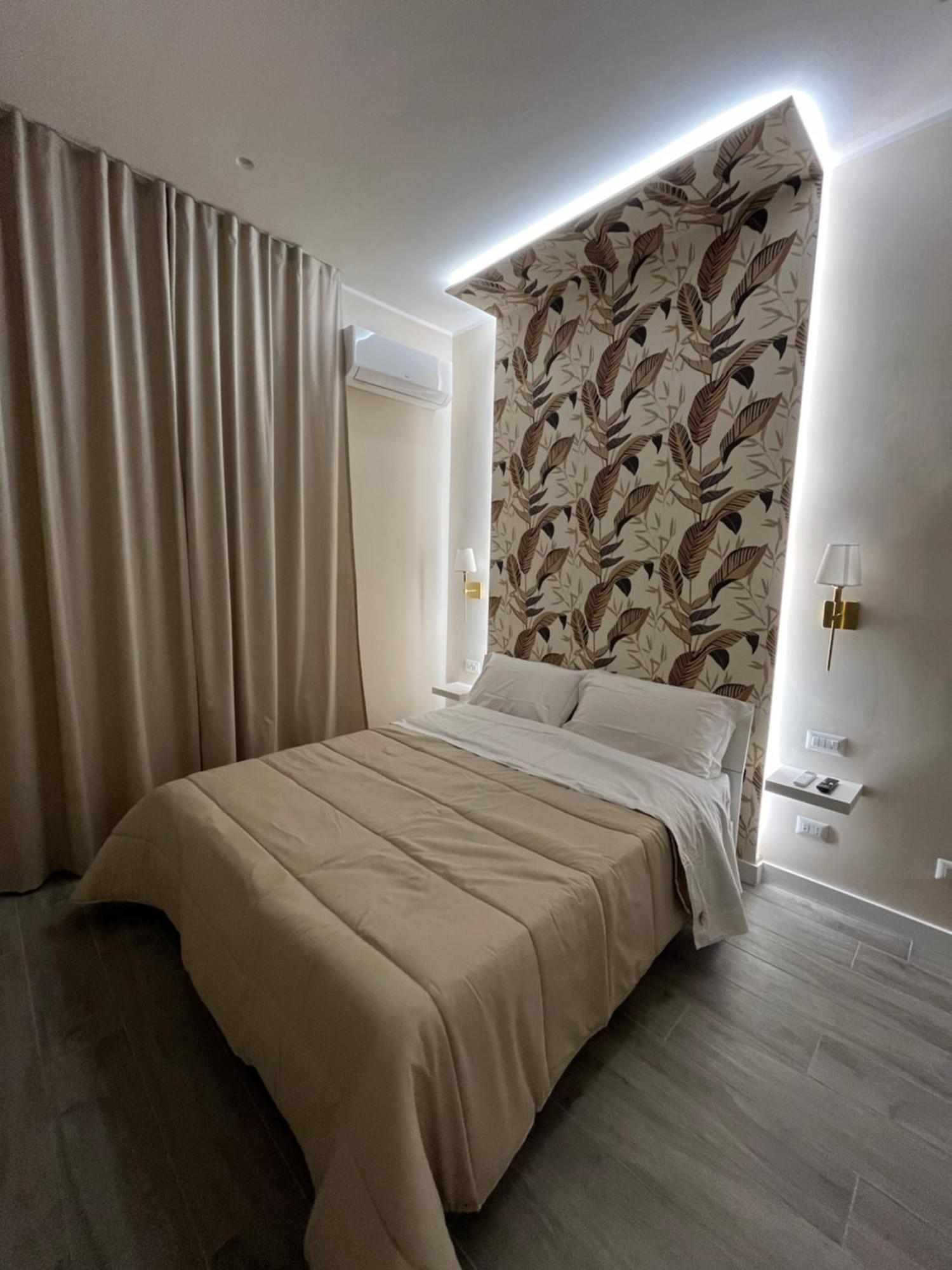 Cloes Rooms Napoli ภายนอก รูปภาพ
