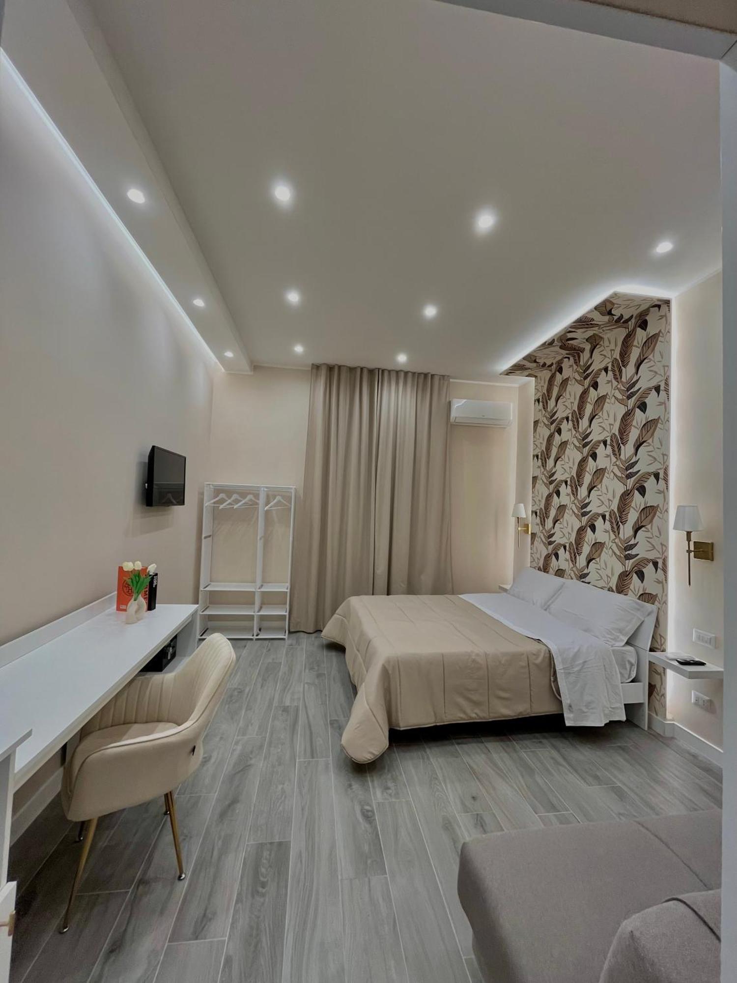 Cloes Rooms Napoli ภายนอก รูปภาพ