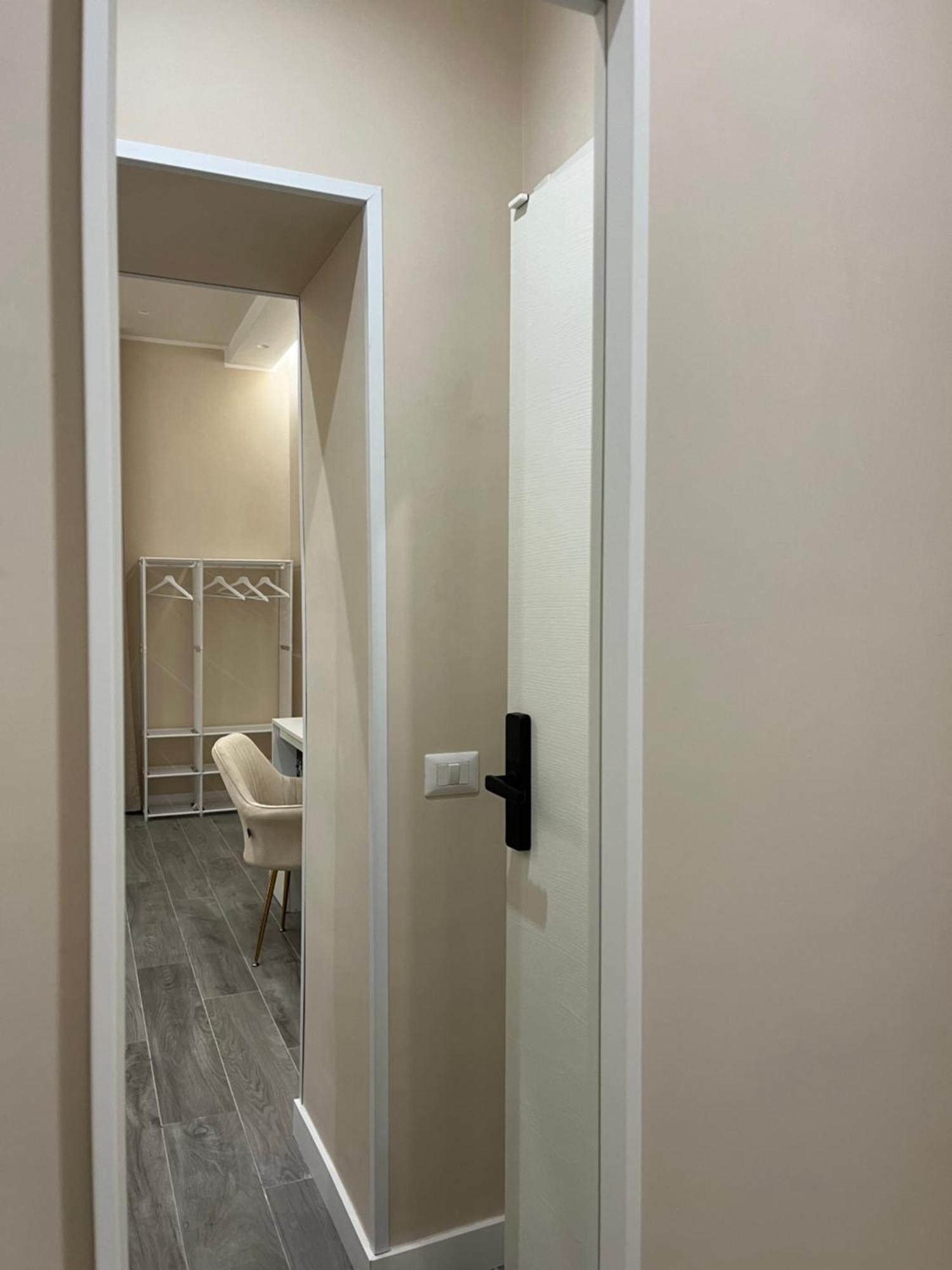 Cloes Rooms Napoli ภายนอก รูปภาพ