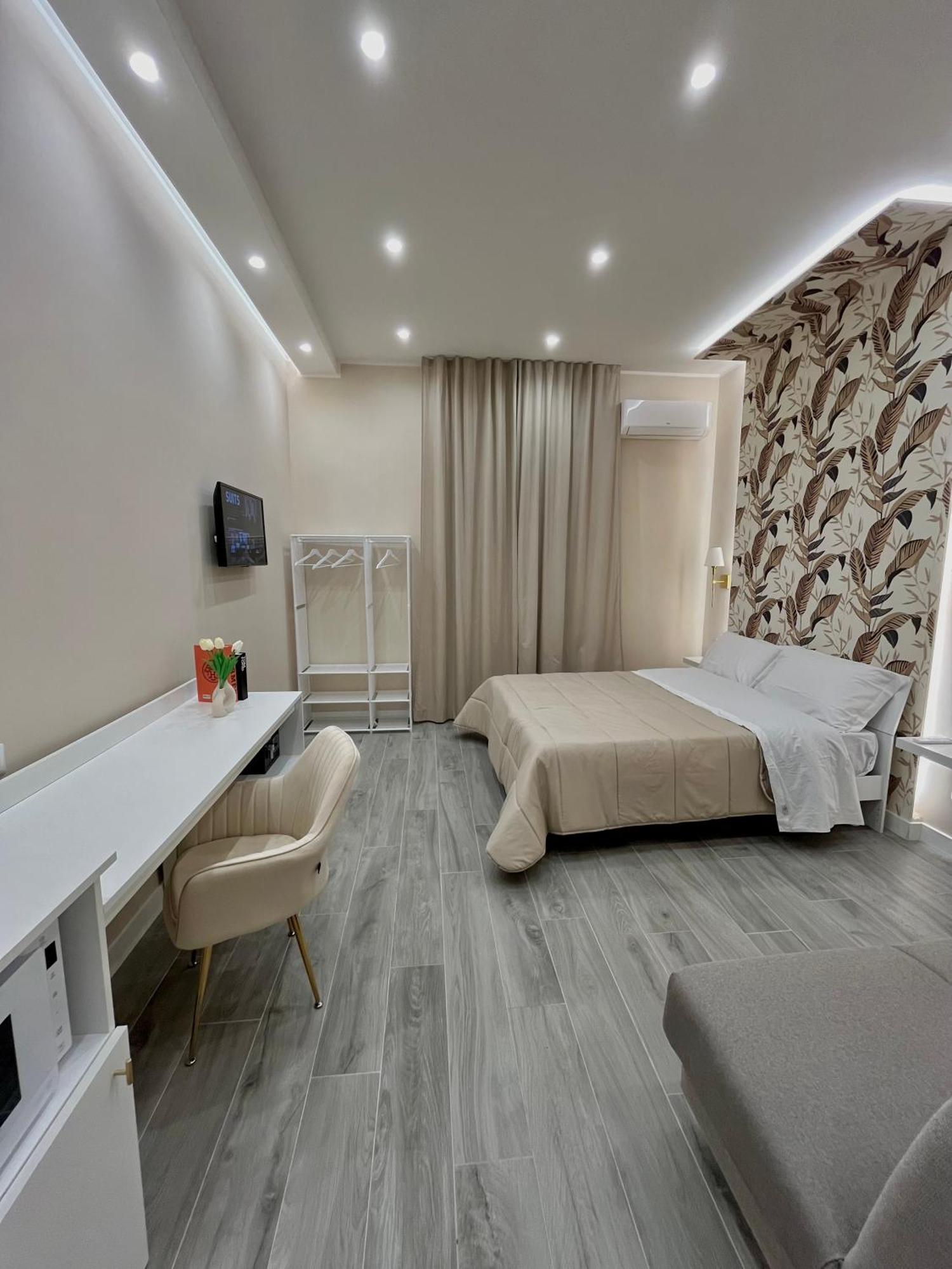 Cloes Rooms Napoli ภายนอก รูปภาพ