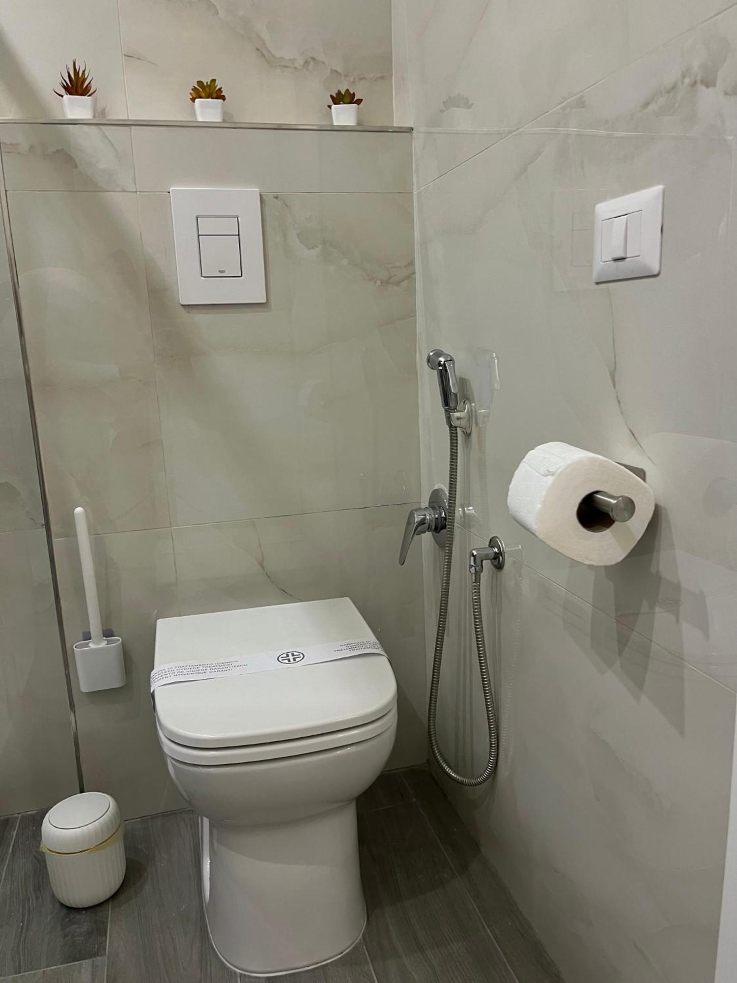 Cloes Rooms Napoli ภายนอก รูปภาพ